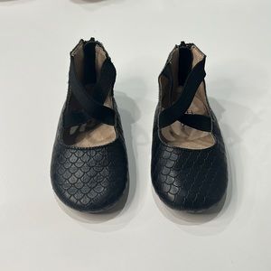 Monkey feet Black Size 18-24M - Criss Cross Ballet Flats
